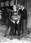 Kavo valmistautuu hypylle 1962. <br>Kuva: Senioreiden arkisto via Kavo.