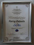 Kunniakirja 50 vuoden hyppyurasta.<br>Kuva: Pasi Pirttikoski